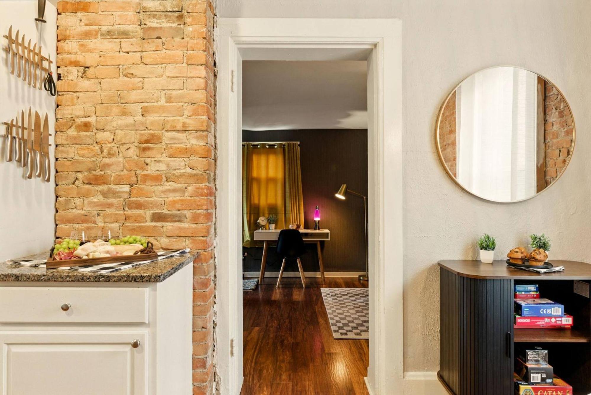 Walk To Osu/short North~free Parking~convention *